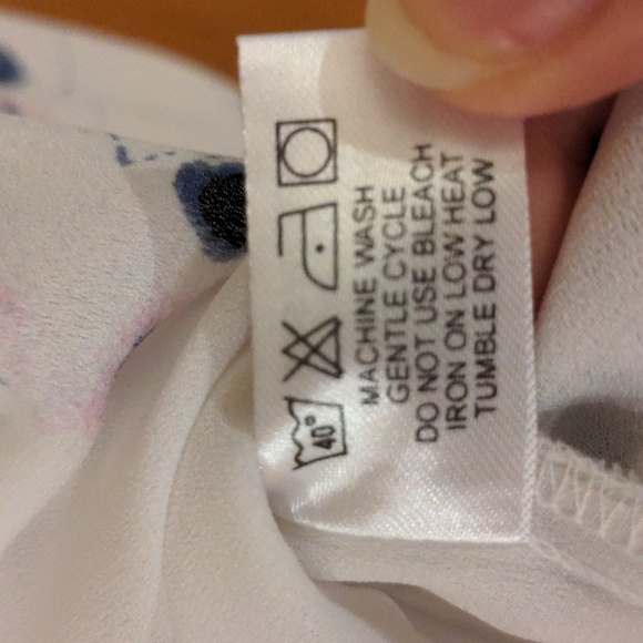 Violet+Claire 3/4 Sleeve V Neck Floral Blouse White Blue Pink Size S - Picture 8 of 8